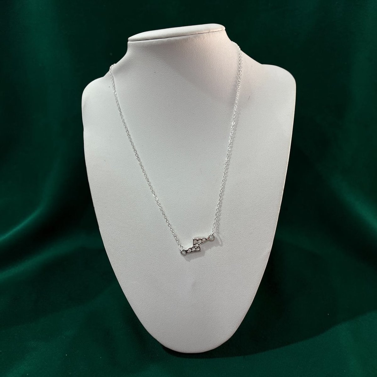 COLLAR RAYO CON BRILLOS ACERO BLANCO