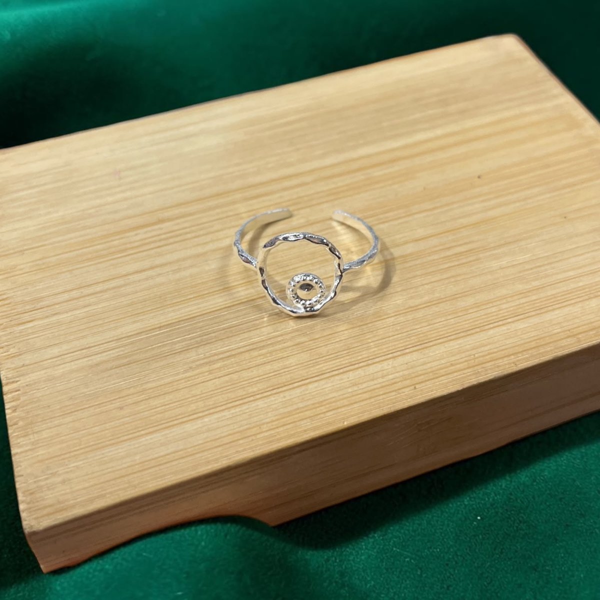 ANILLO REGULABLE DOBLE CÍRCULO ACERO BLANCO