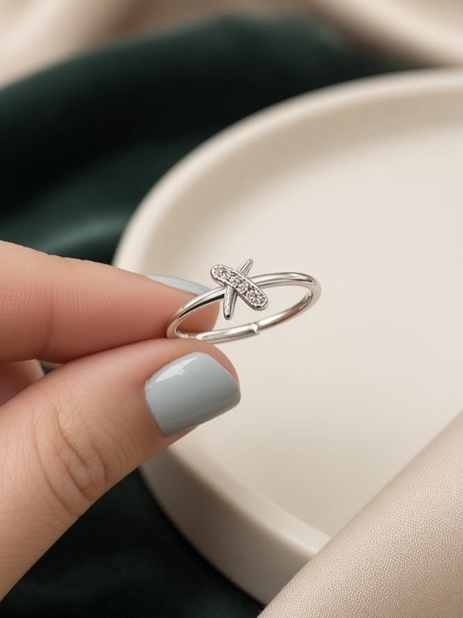 ANILLO REGULABLE X CON BRILLOS ACERO BLANCO
