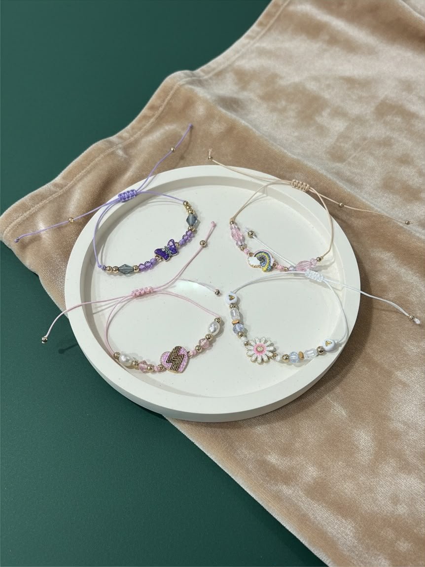 PULSERA APLIQUE INFANTIL HILO ENCERADO Y CANUTILLOS