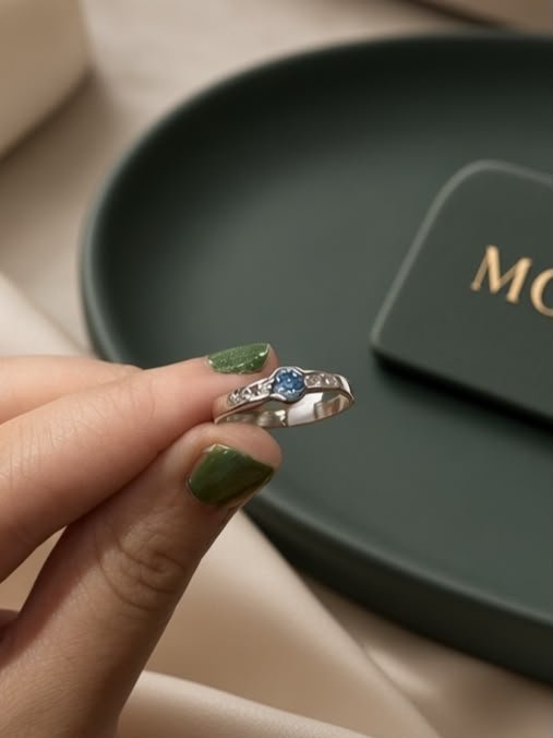 ANILLO PIEDRA CELESTE Y BRILLOS PLATA 925