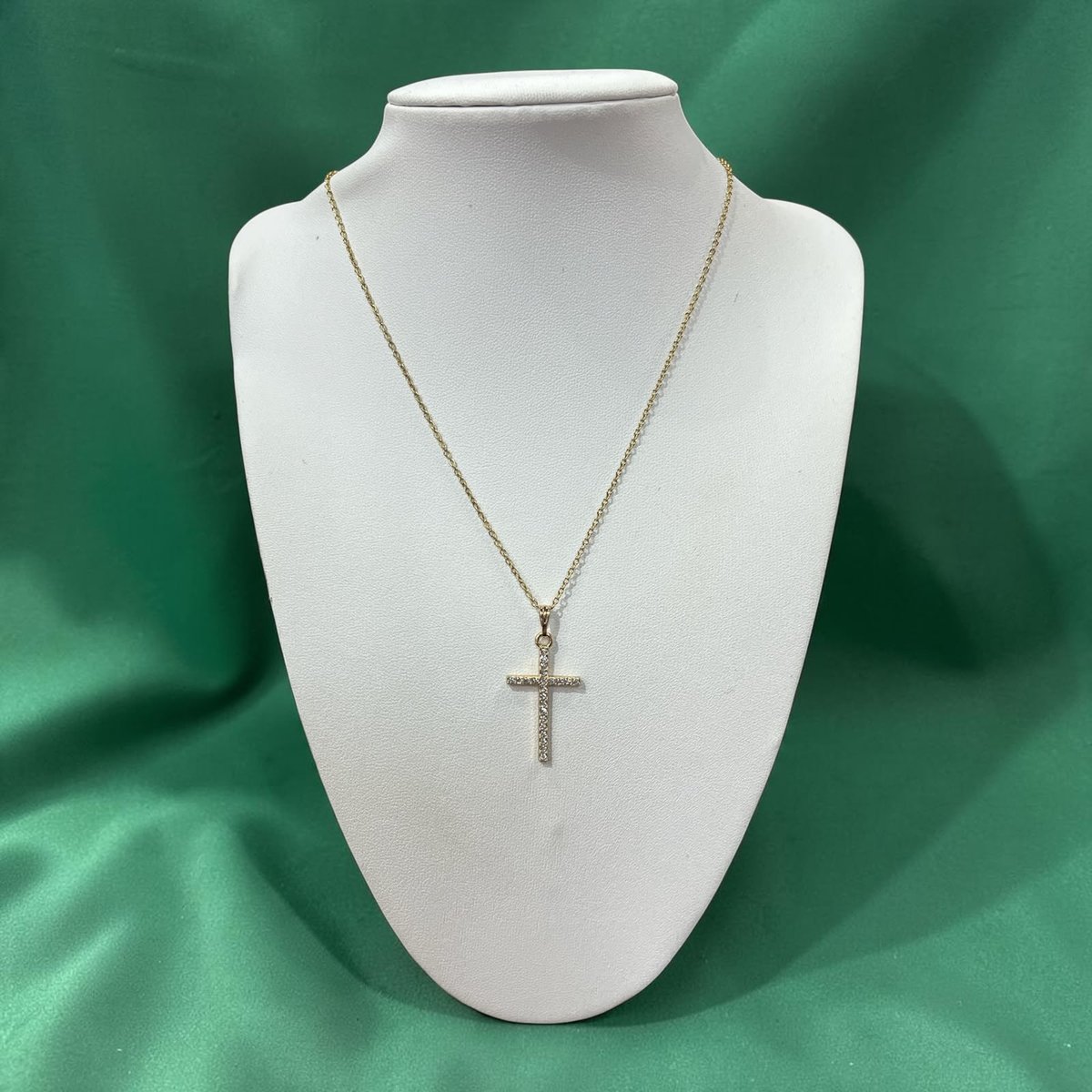 COLLAR CRUZ CON BRILLOS ACERO DORADO