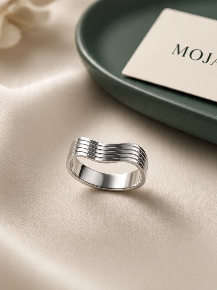 ANILLO ONDA LINEAS ACERO BLANCO