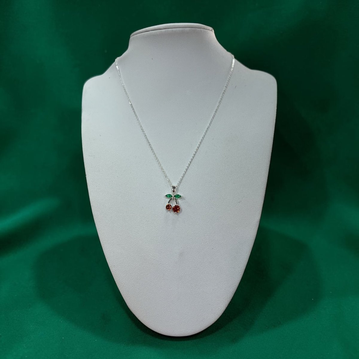 COLLAR FINO CERECITAS COBRE